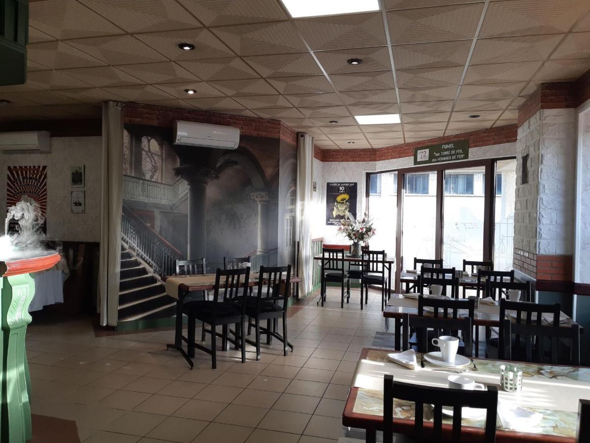 Le 72 Watt Daire Fumel Dış mekan fotoğraf